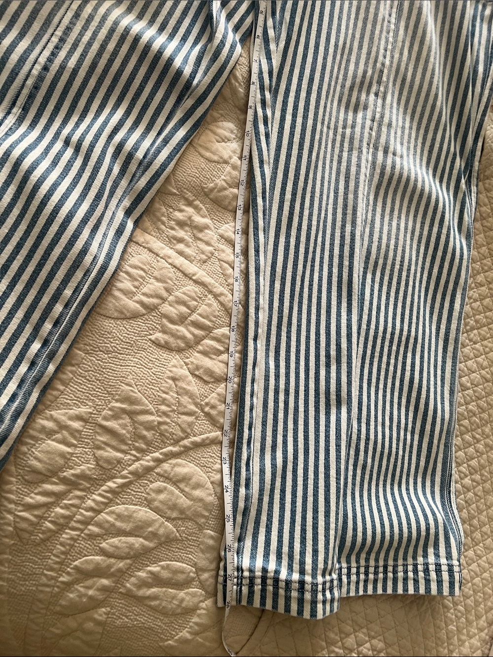 Flag & Anthem, Striped Wide-Leg Pants in Blue and White. Size Misses Large - Picture 3 of 7